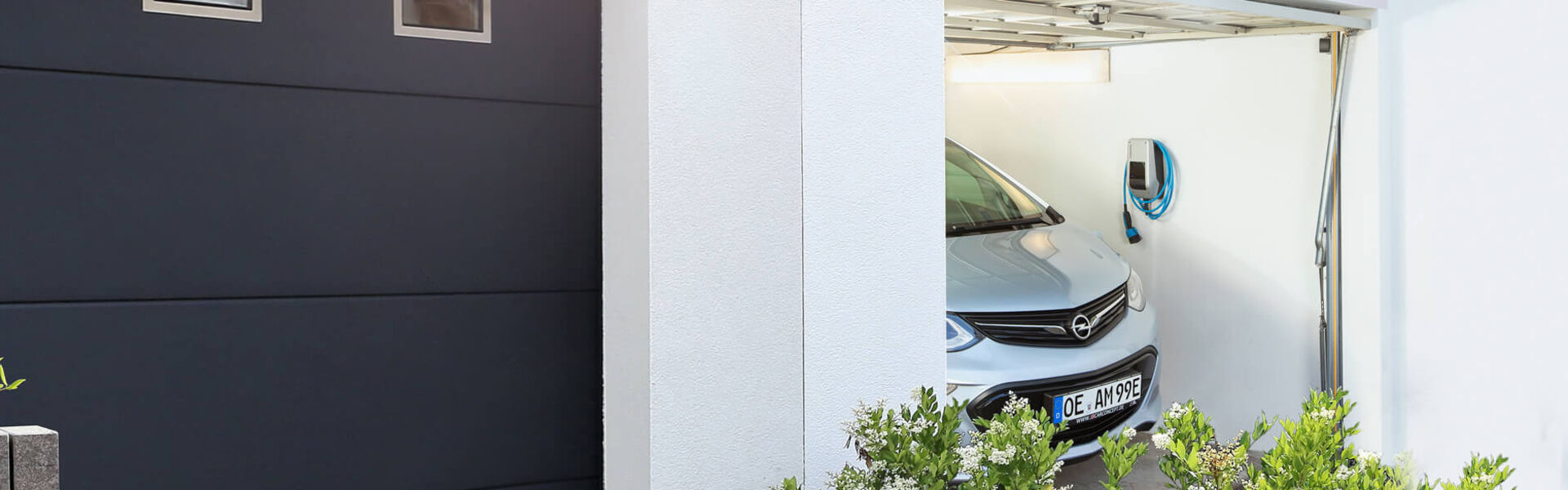 Schmale Wallbox für Garage